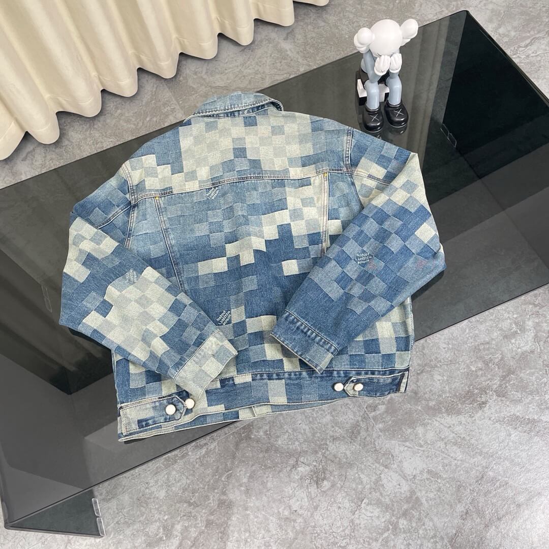 Veste à carreaux très populaire
