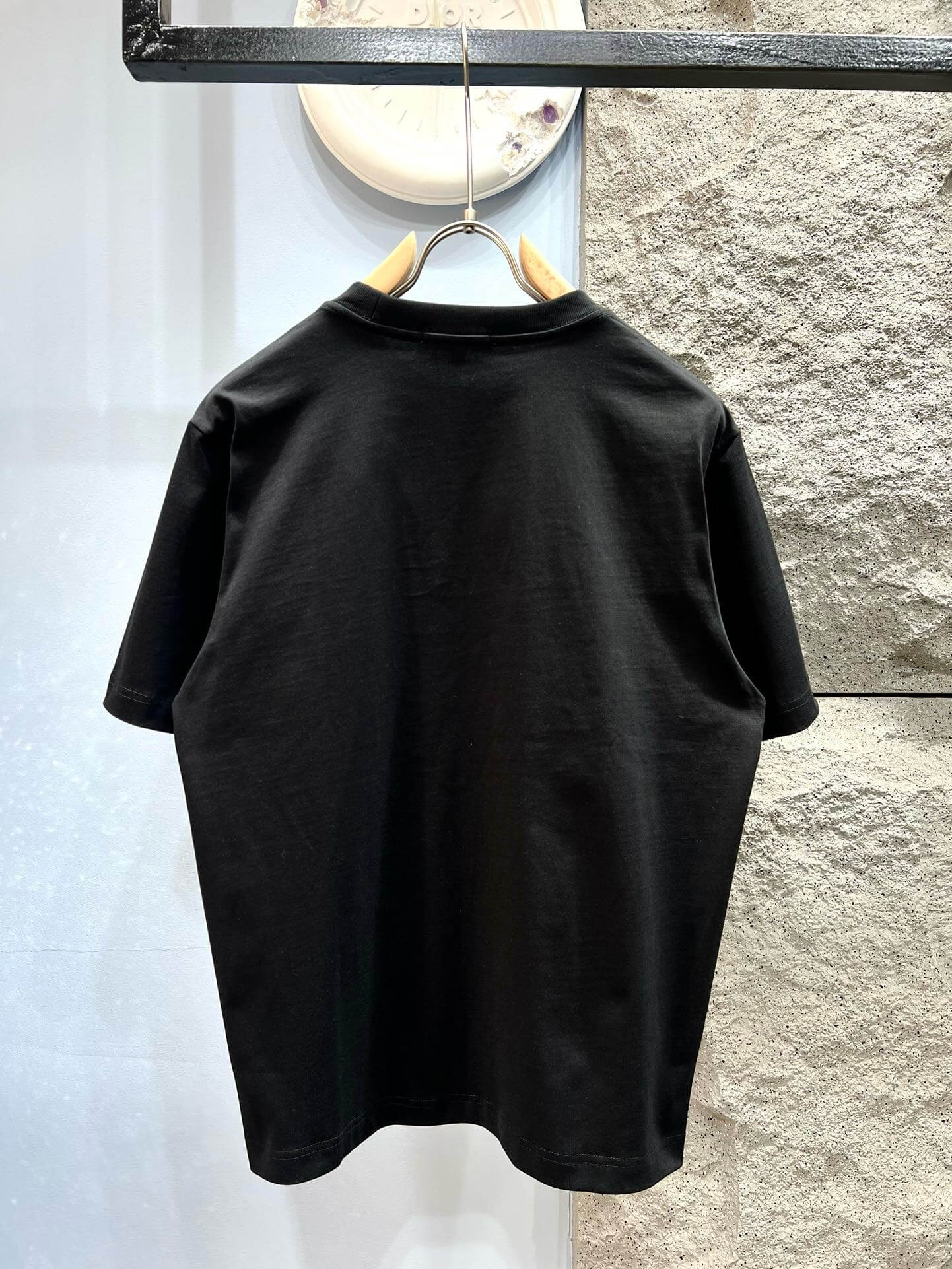 Camiseta con bordado de pulpo
