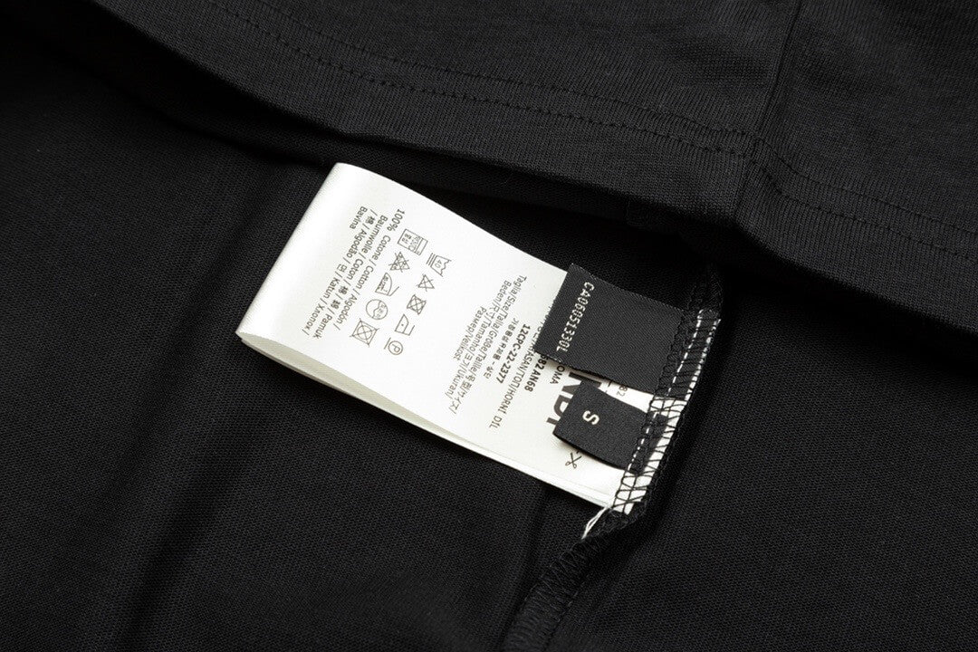 Camiseta con estampado de bolsillo