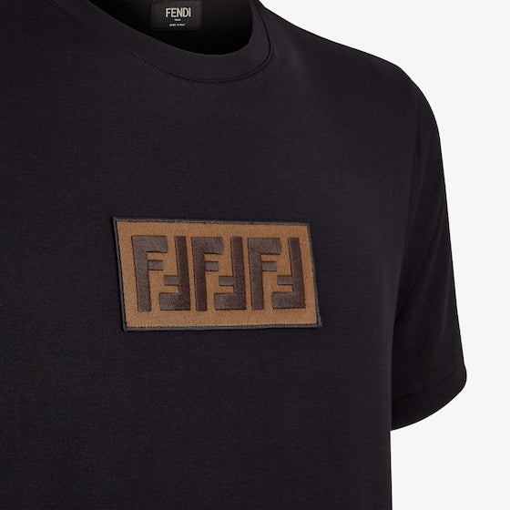 Camiseta con estampado marrón