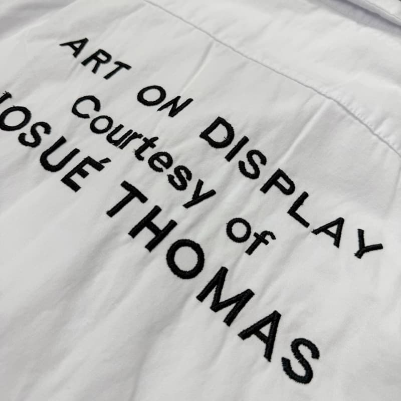 T-shirt en jean blanc brodé 2025