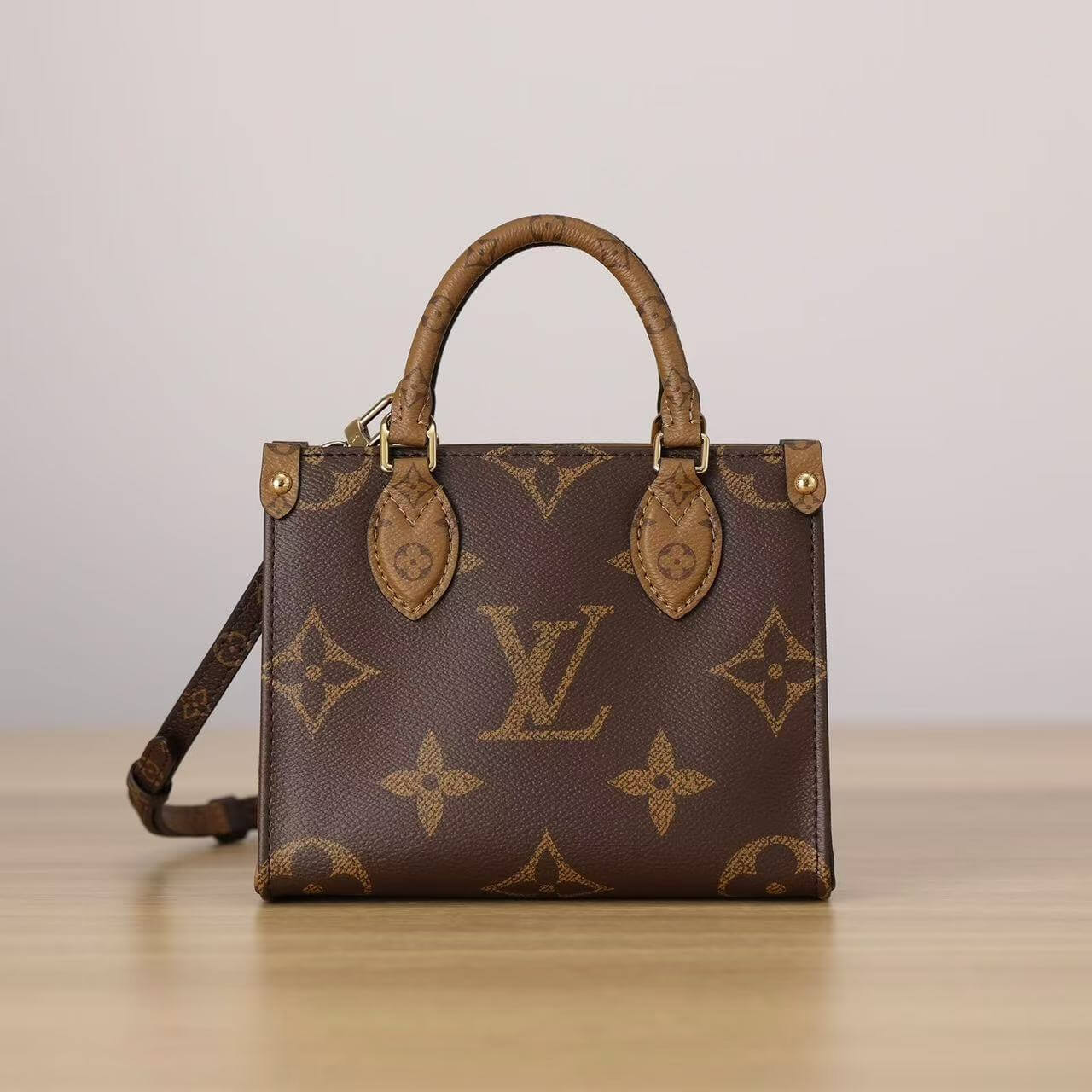 Bolsa de mano con estampado bicolor de doble cara