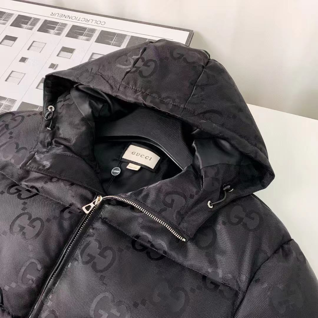 Chaqueta de plumas clásica con estampado integral