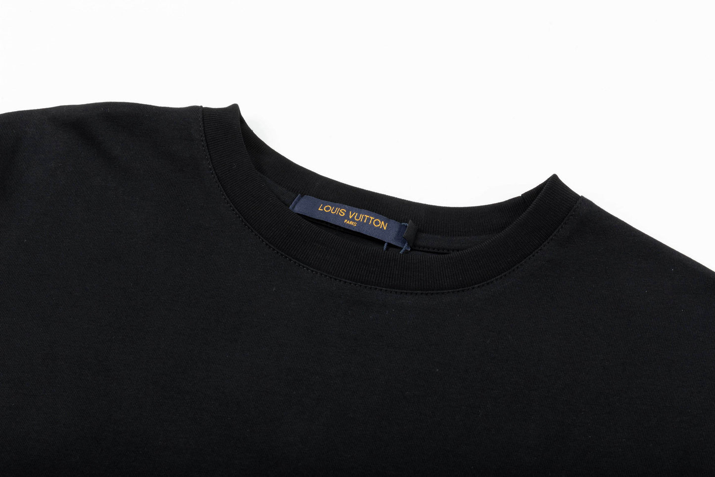 Camiseta con estampado completo de medio cuerpo
