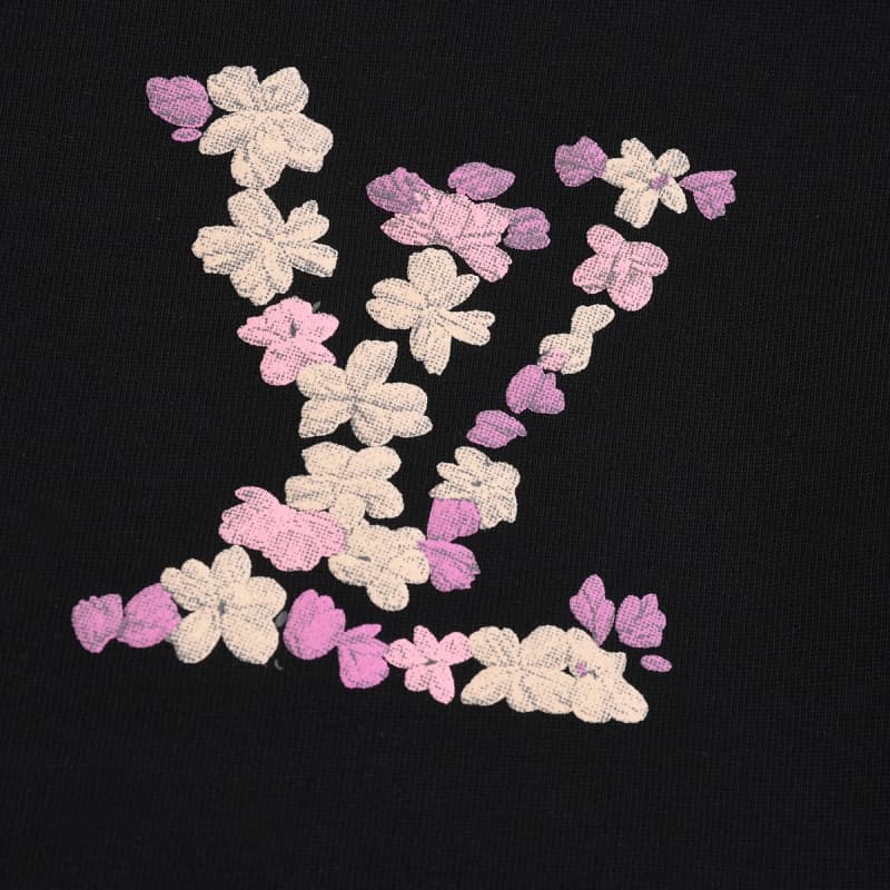 Camiseta con estampado floral abullonado