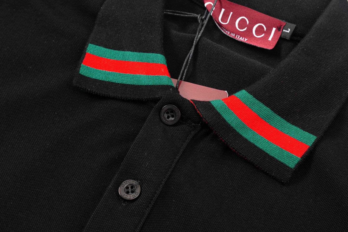 Camisa polo de rayas anudadas