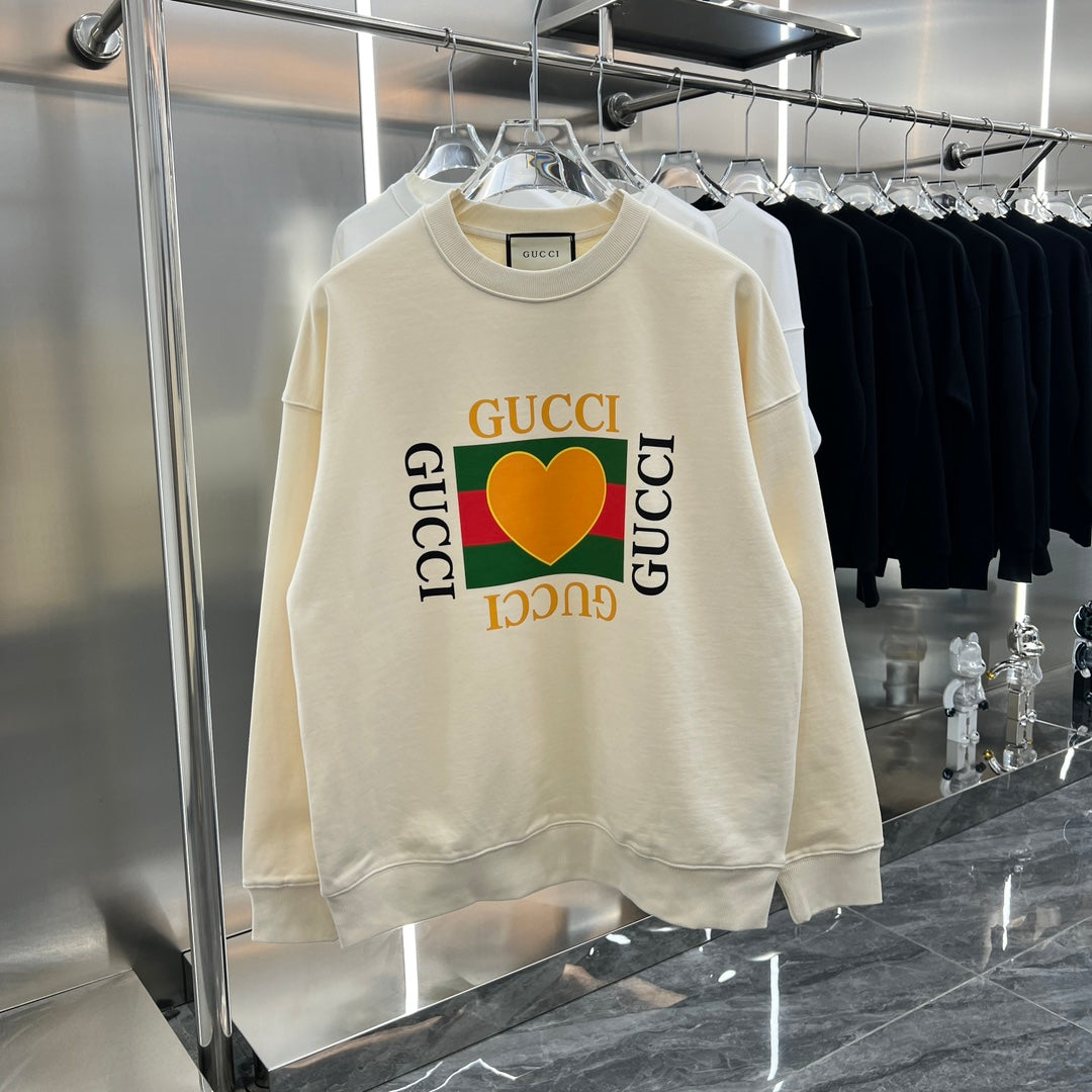 Sudadera con estampado de corazón