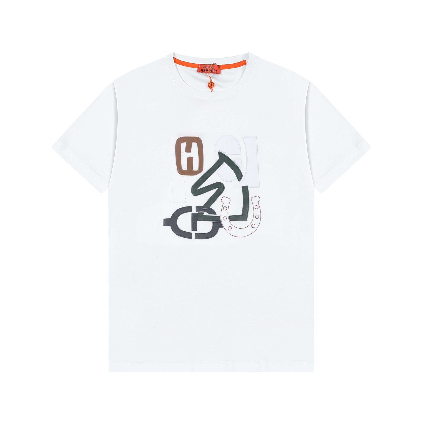 Camiseta con bordado de parche de cuero