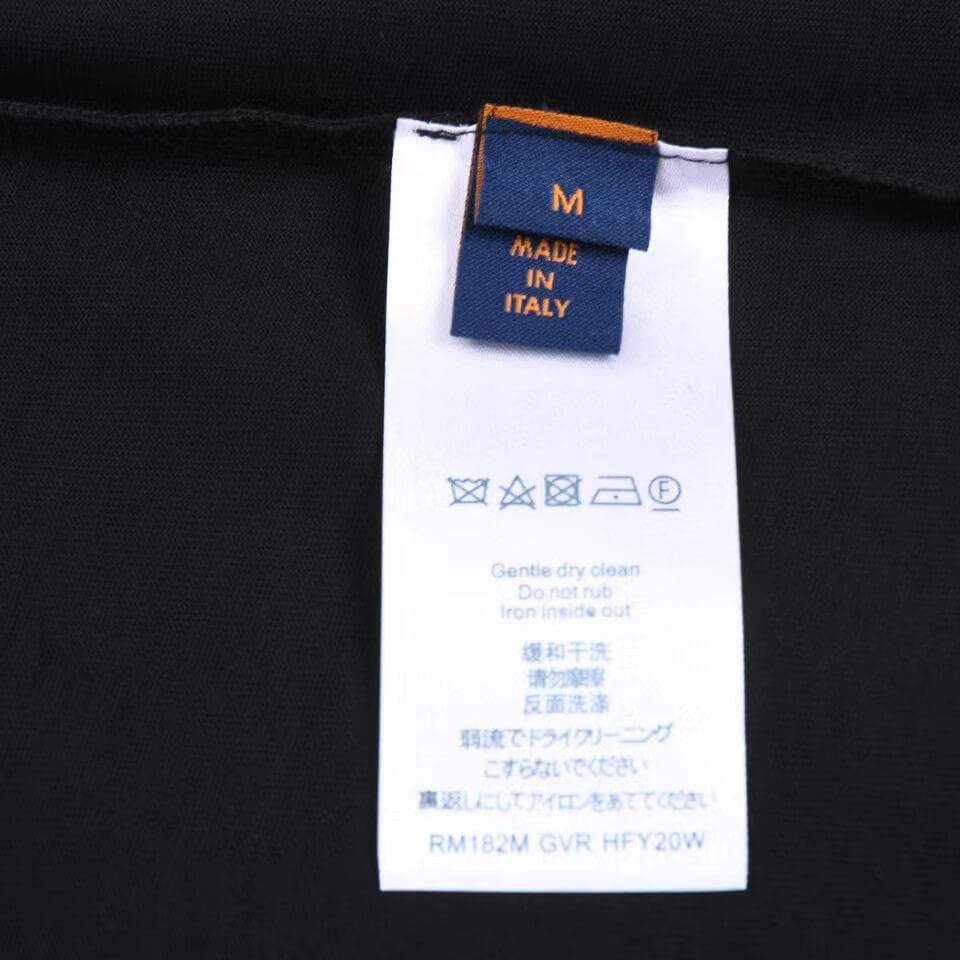 Camiseta con estampado de letras