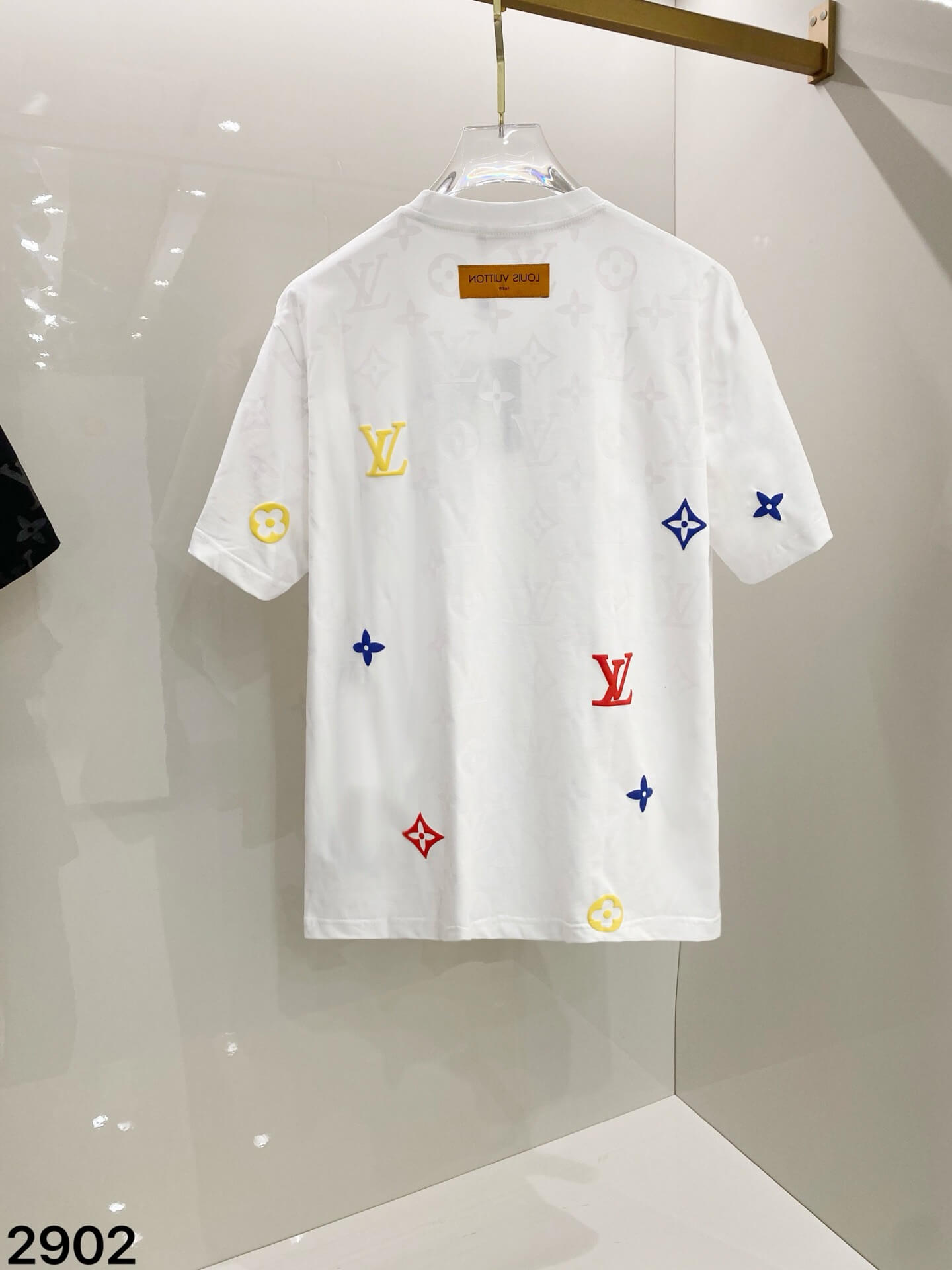 Camiseta con estampado a todo color