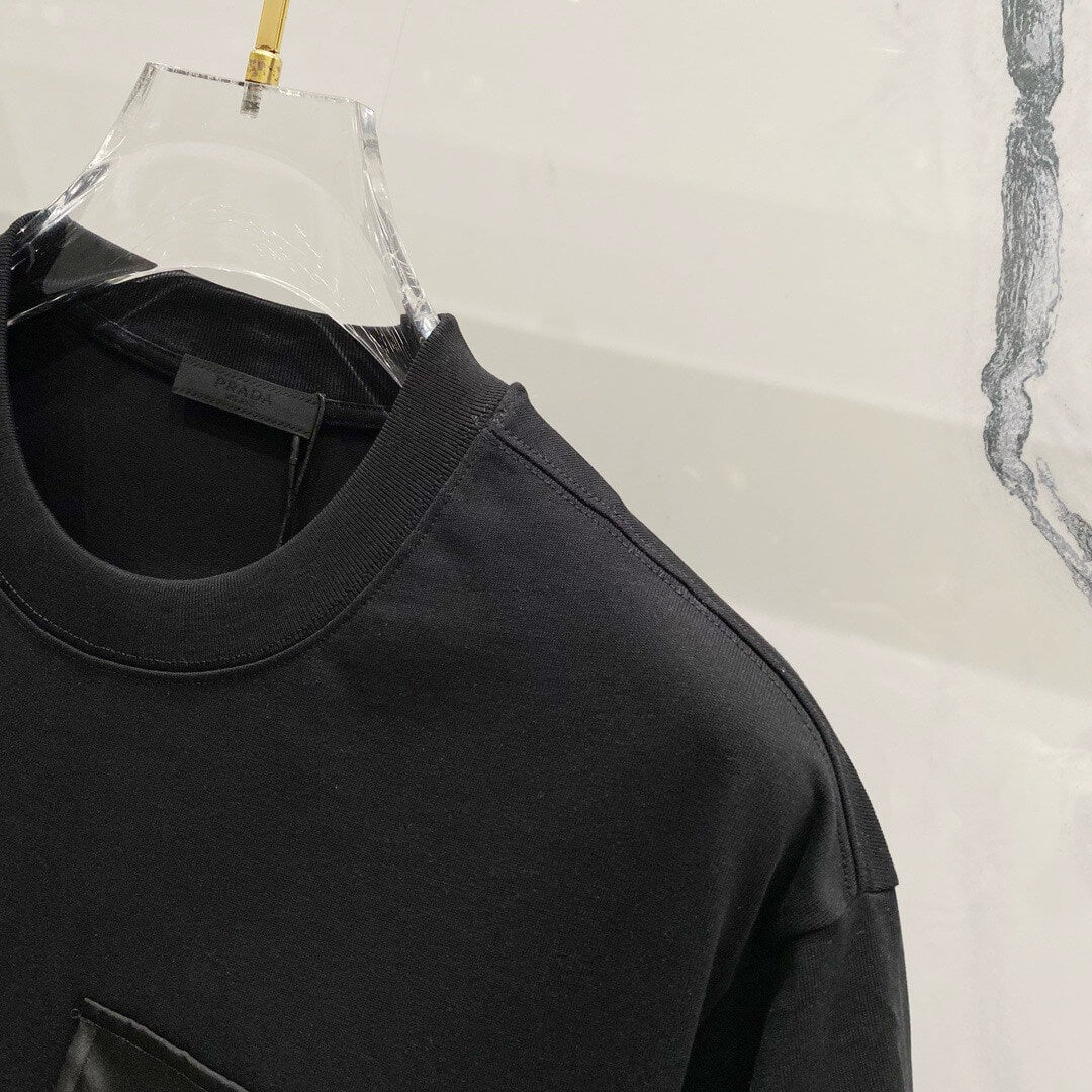 Camiseta con diseño de bolsillo en el pecho