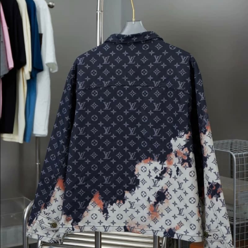 Chaqueta de nube ardiente