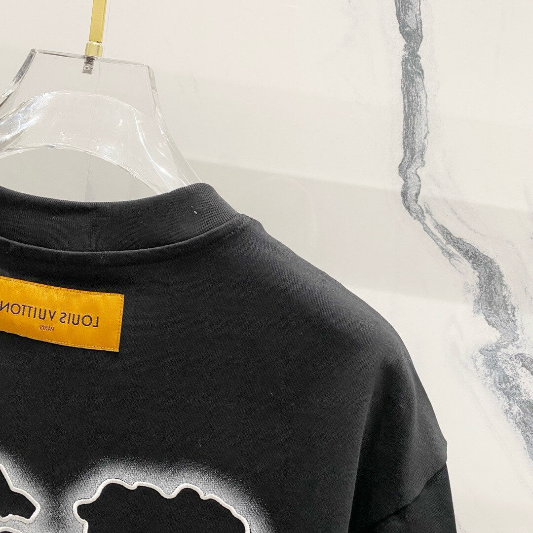 Camiseta bordada con inyección de tinta