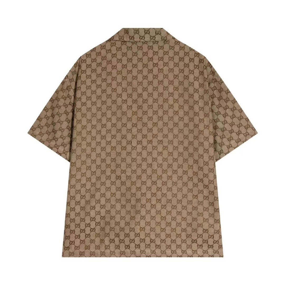 Camiseta de manga corta con estampado integral de monograma clásico
