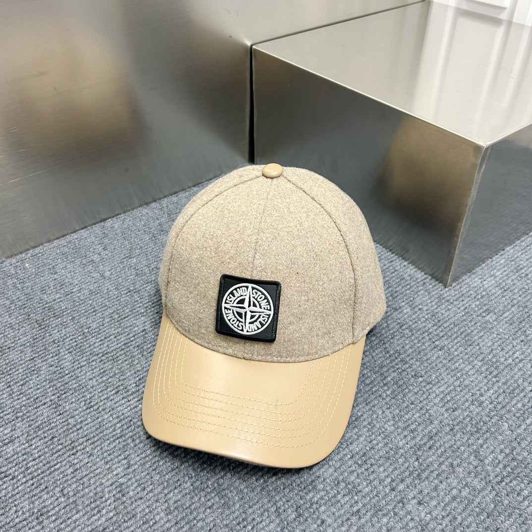Gorra de béisbol con patchwork de mezcla de lana
