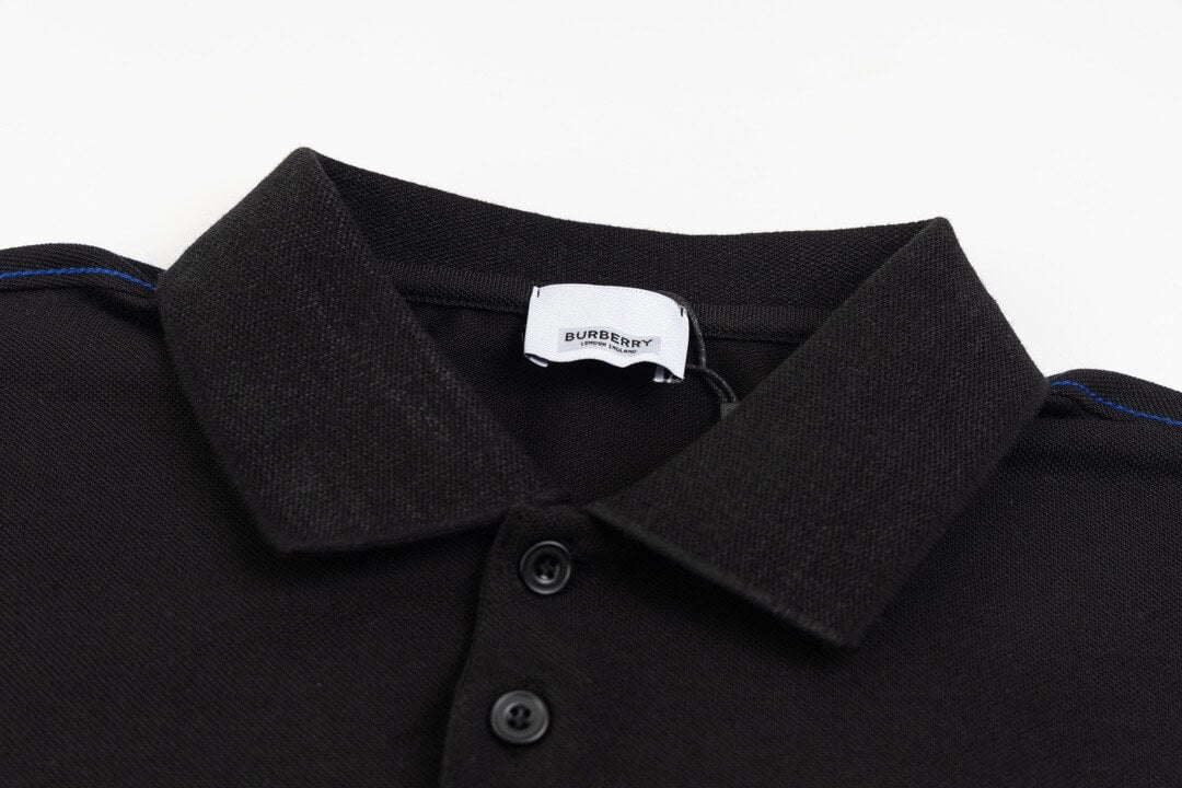 Camiseta polo con bordado de caballo de guerra en la cintura