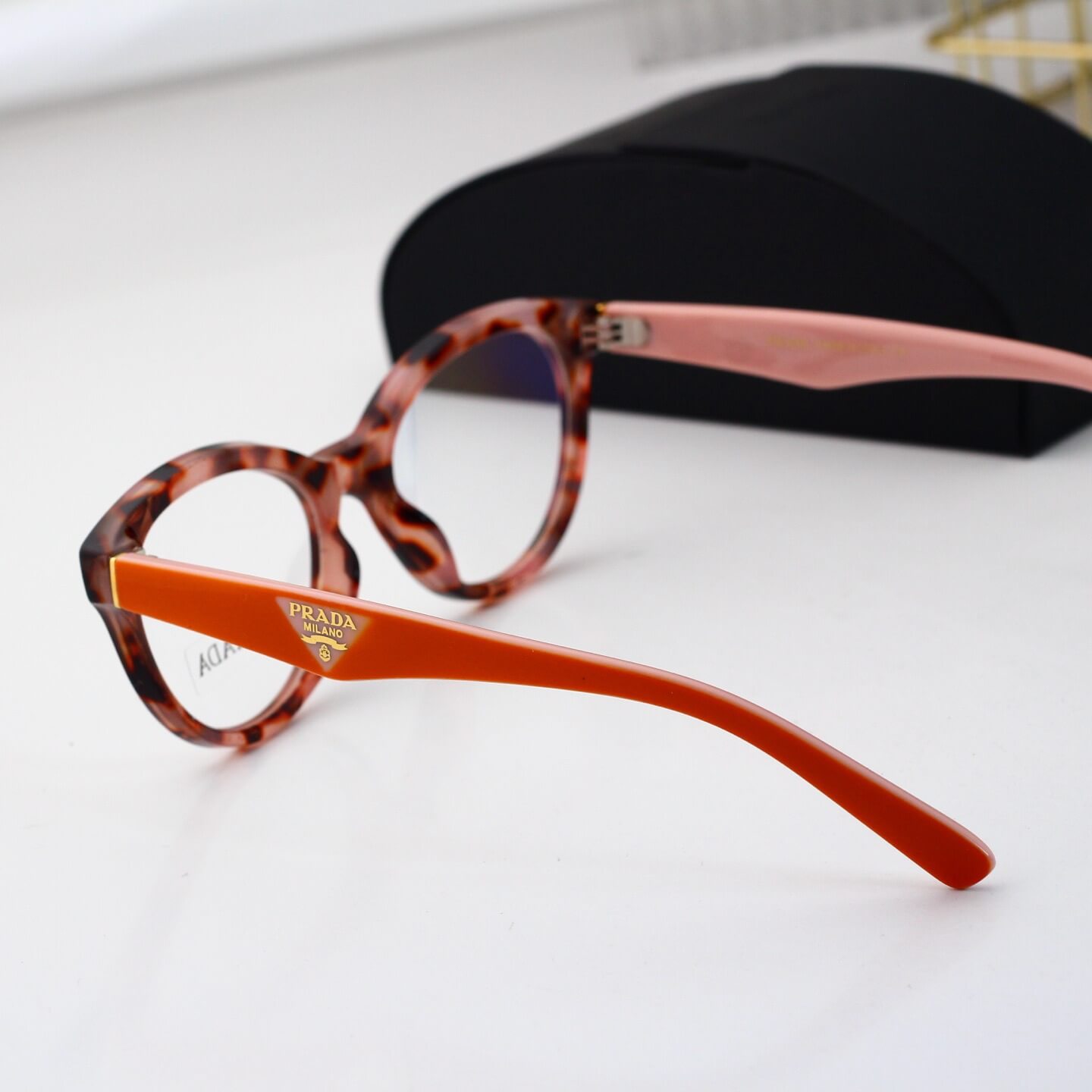 Gafas modernas con estampado de leopardo y protección contra la luz azul