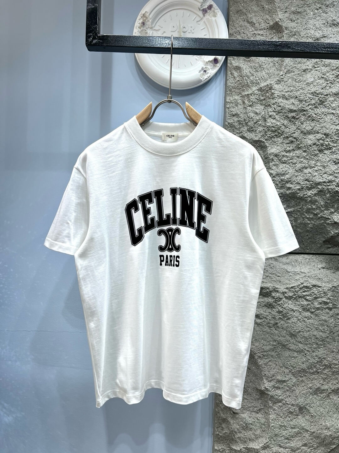 Camiseta clásica con estampado de letras