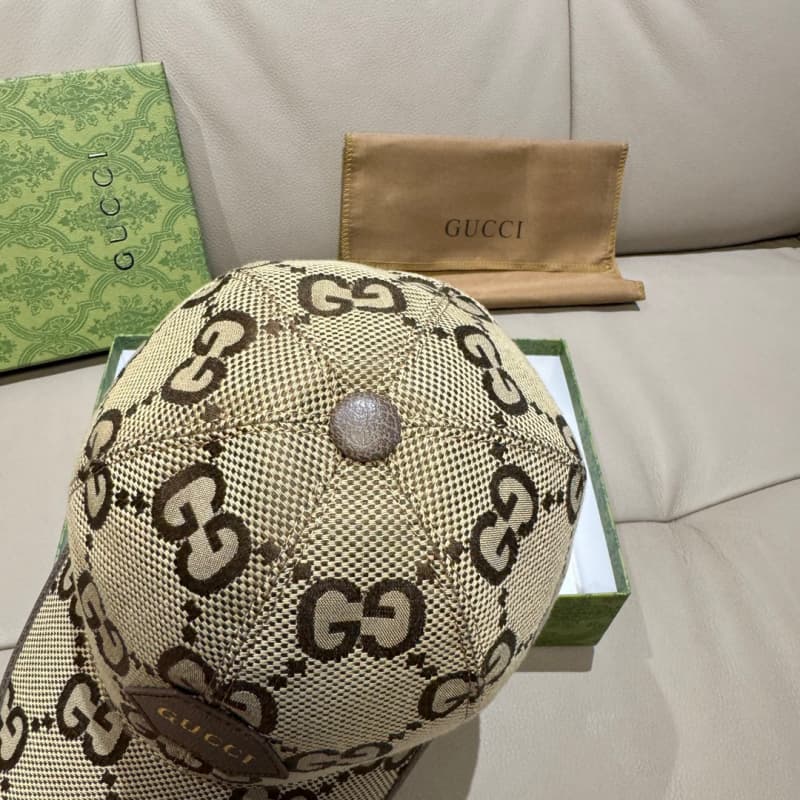 Gorra de béisbol de lona dorada
