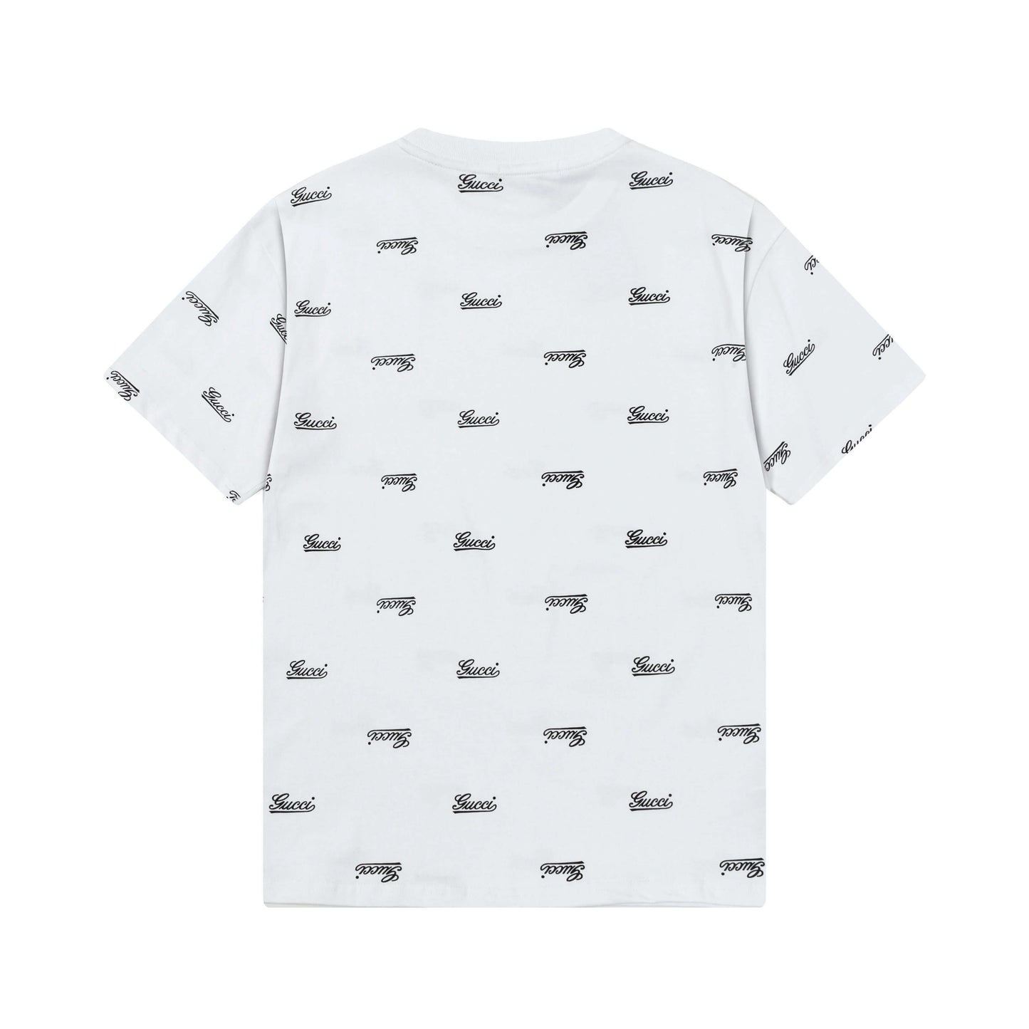Camiseta con letras estampadas completas