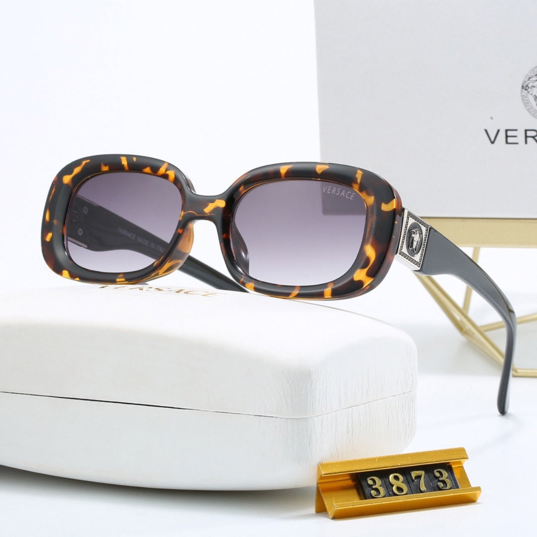 Gafas de sol retro con montura cuadrada pequeña