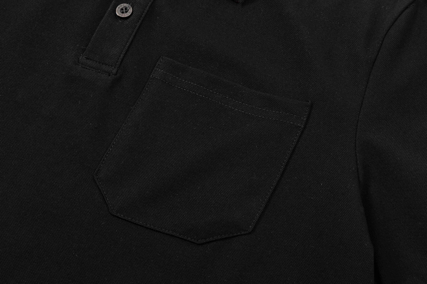 Camisa polo de rayas anudadas