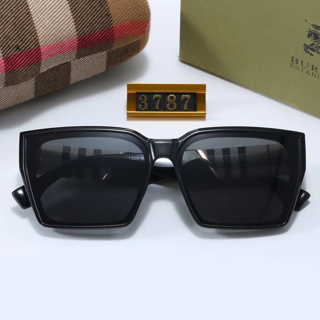 Gafas de sol clásicas cuadradas a cuadros