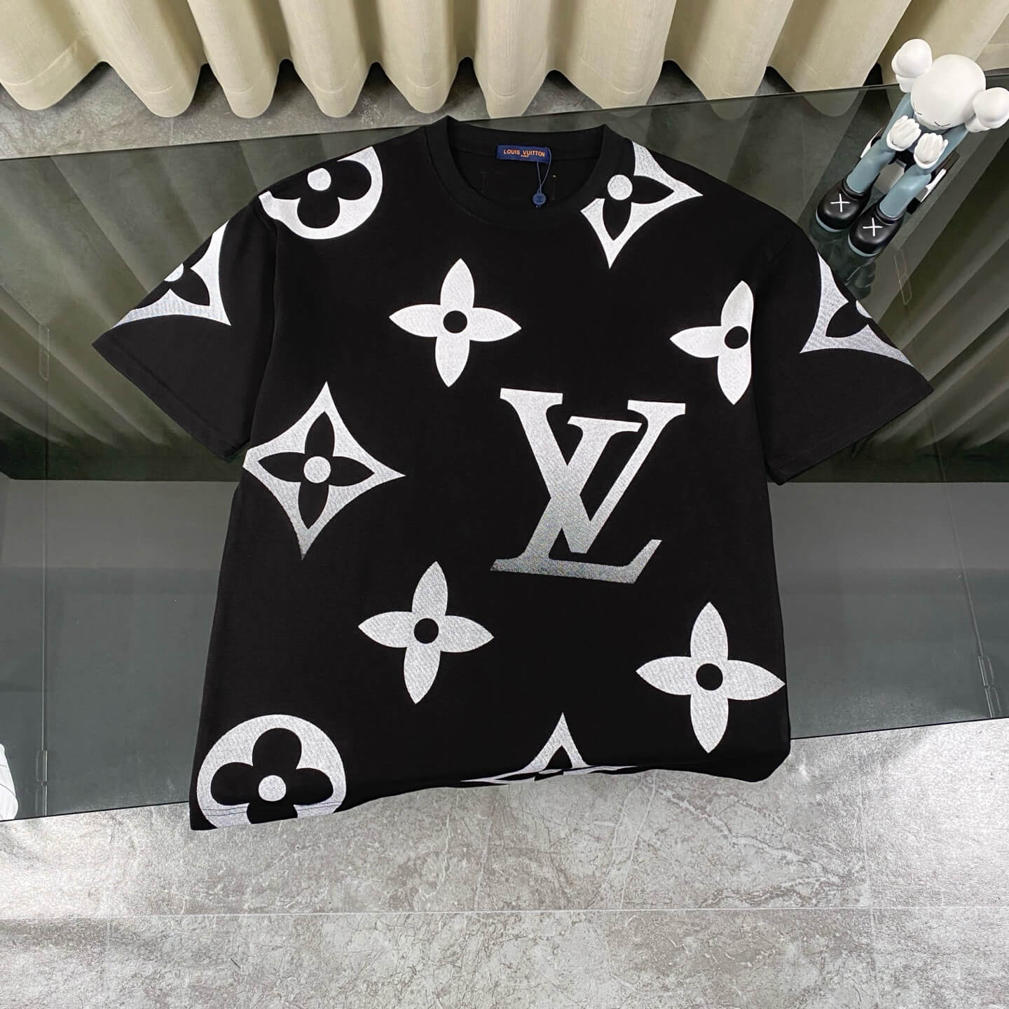 Camiseta con estampado degradado por toda la prenda