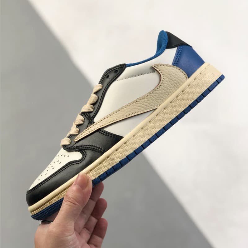 Zapatillas bajas con bloques de color negro y azul
