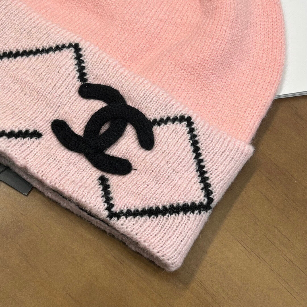 Gorro de punto con estampado de diamantes