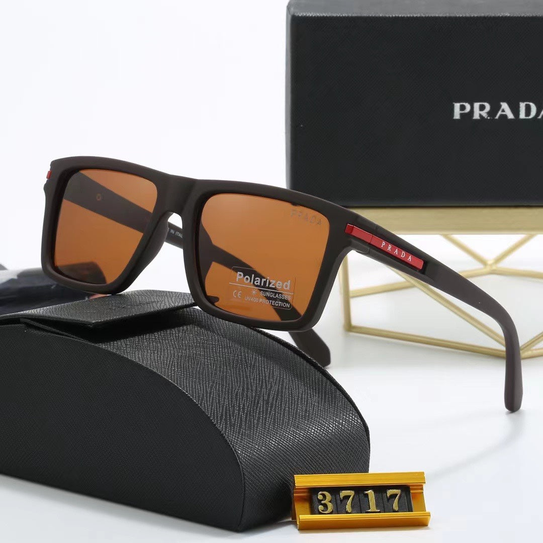 Gafas de sol retro con montura cuadrada