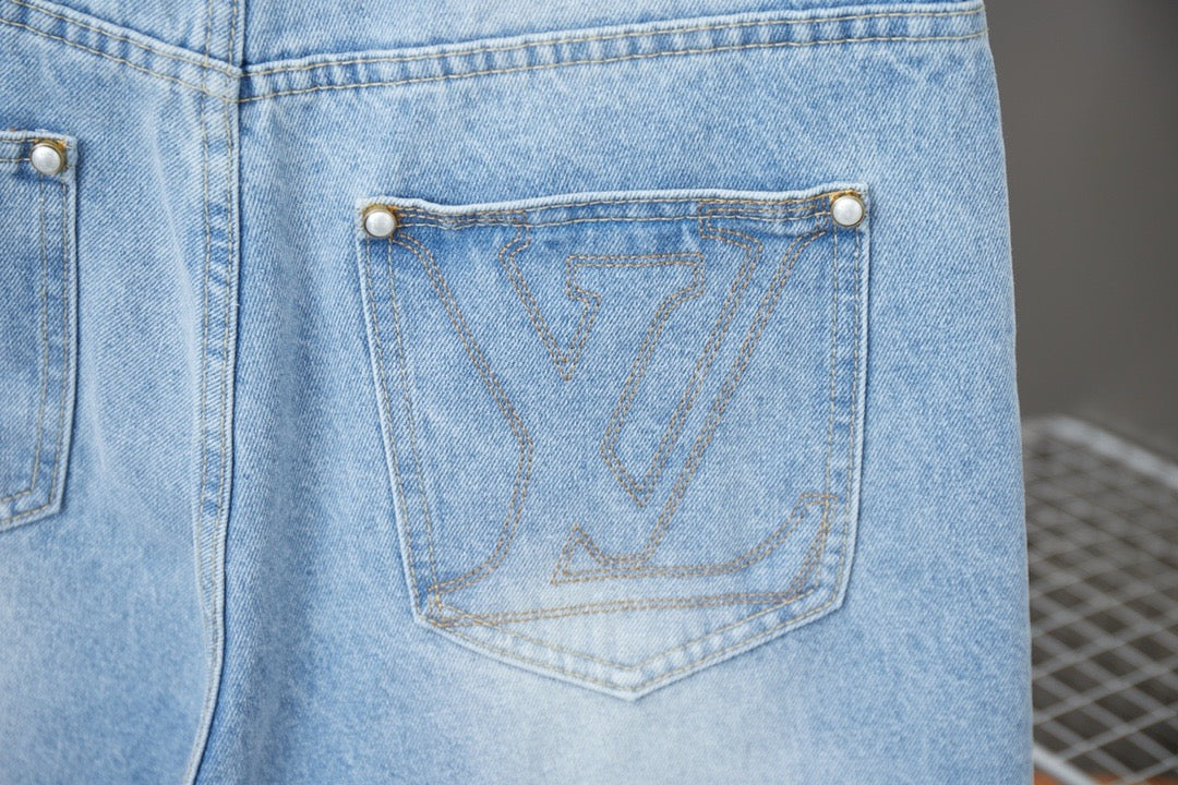 Camisa vaquera bordada con letras de bolsillo