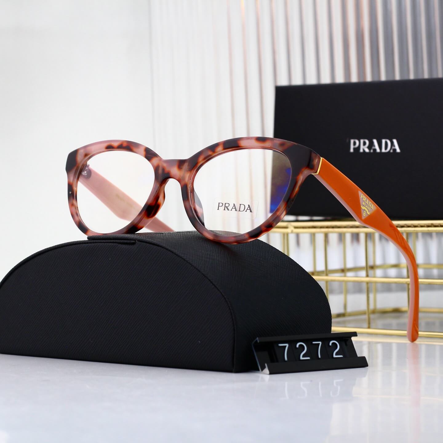 Gafas modernas con estampado de leopardo y protección contra la luz azul
