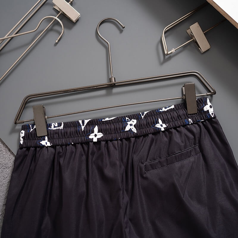 Shorts de playa con estampado clásico
