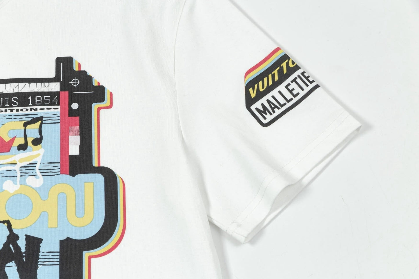 Camiseta con estampado de músico
