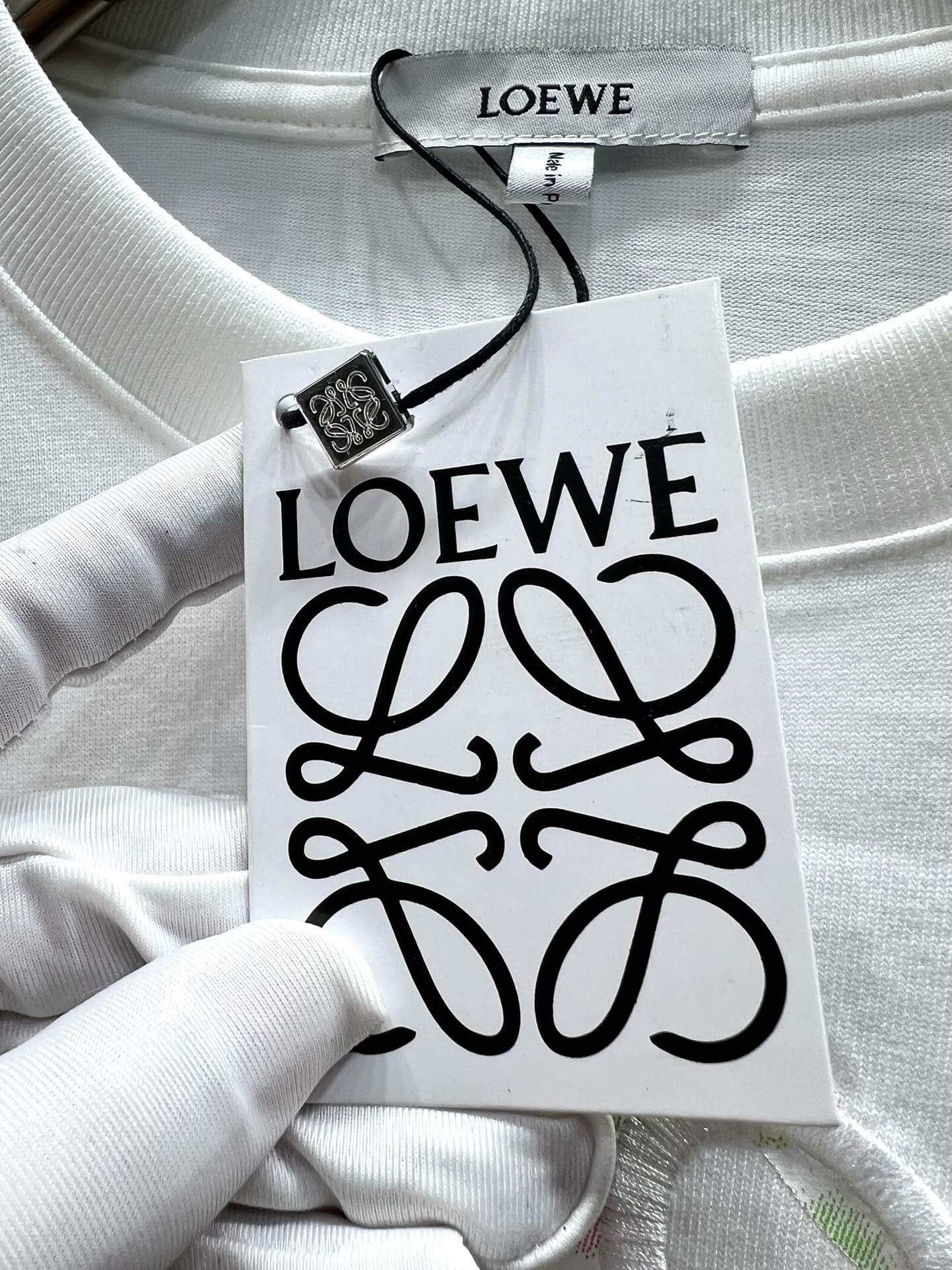 Camiseta con bordado de pulpo