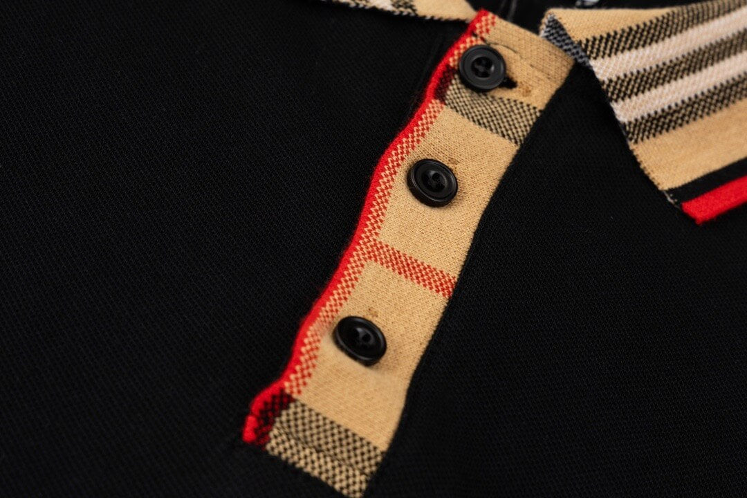 Camiseta polo clásica con cuello a cuadros