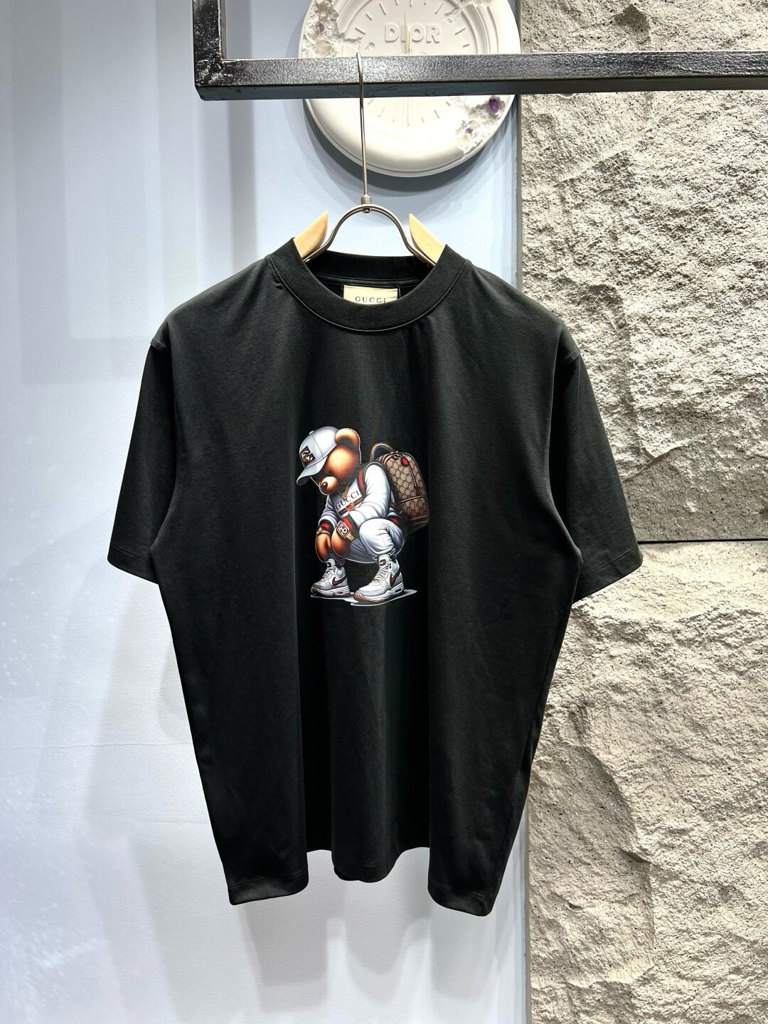 Camiseta con estampado de oso