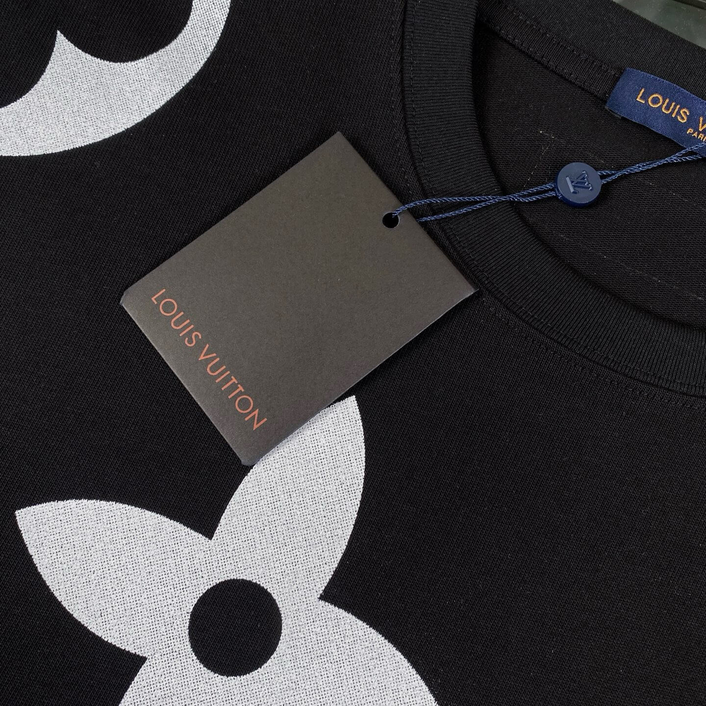Camiseta con estampado degradado por toda la prenda