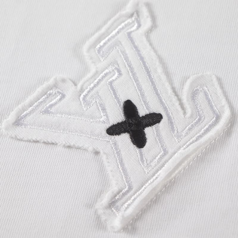 T-shirt brodé Patch 2025