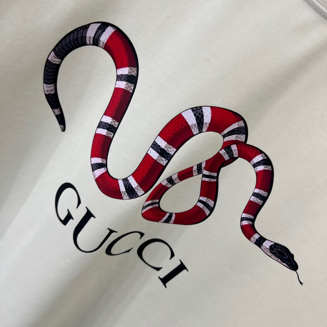 Camiseta con estampado de serpiente 2025