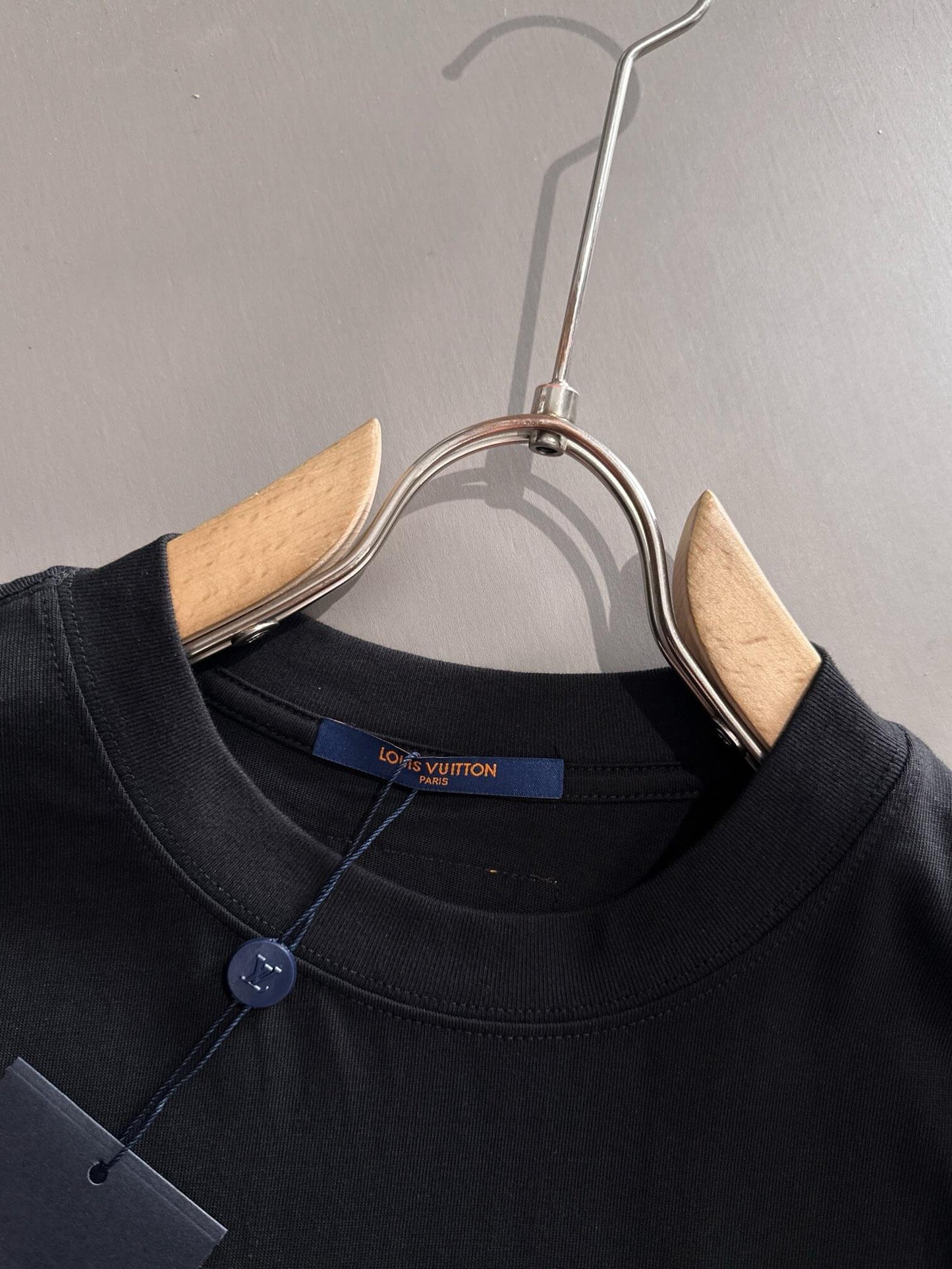 Nouveau t-shirt tendance brodé