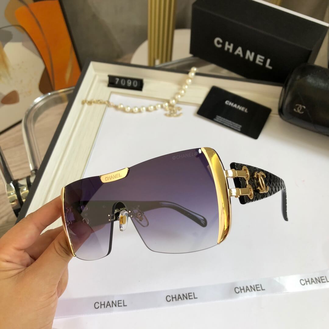 Gafas de sol de una pieza sin marco con diseño degradado
