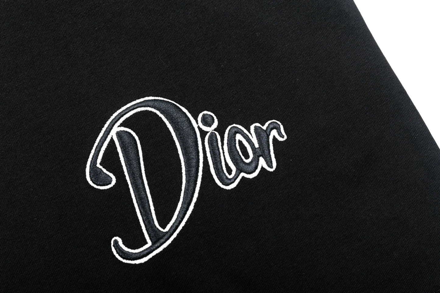 Camiseta con bordado de letras