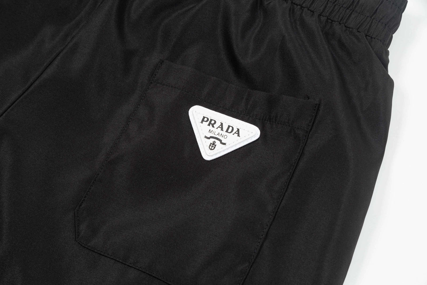 Pantalones cortos de playa de moda con forro de malla
