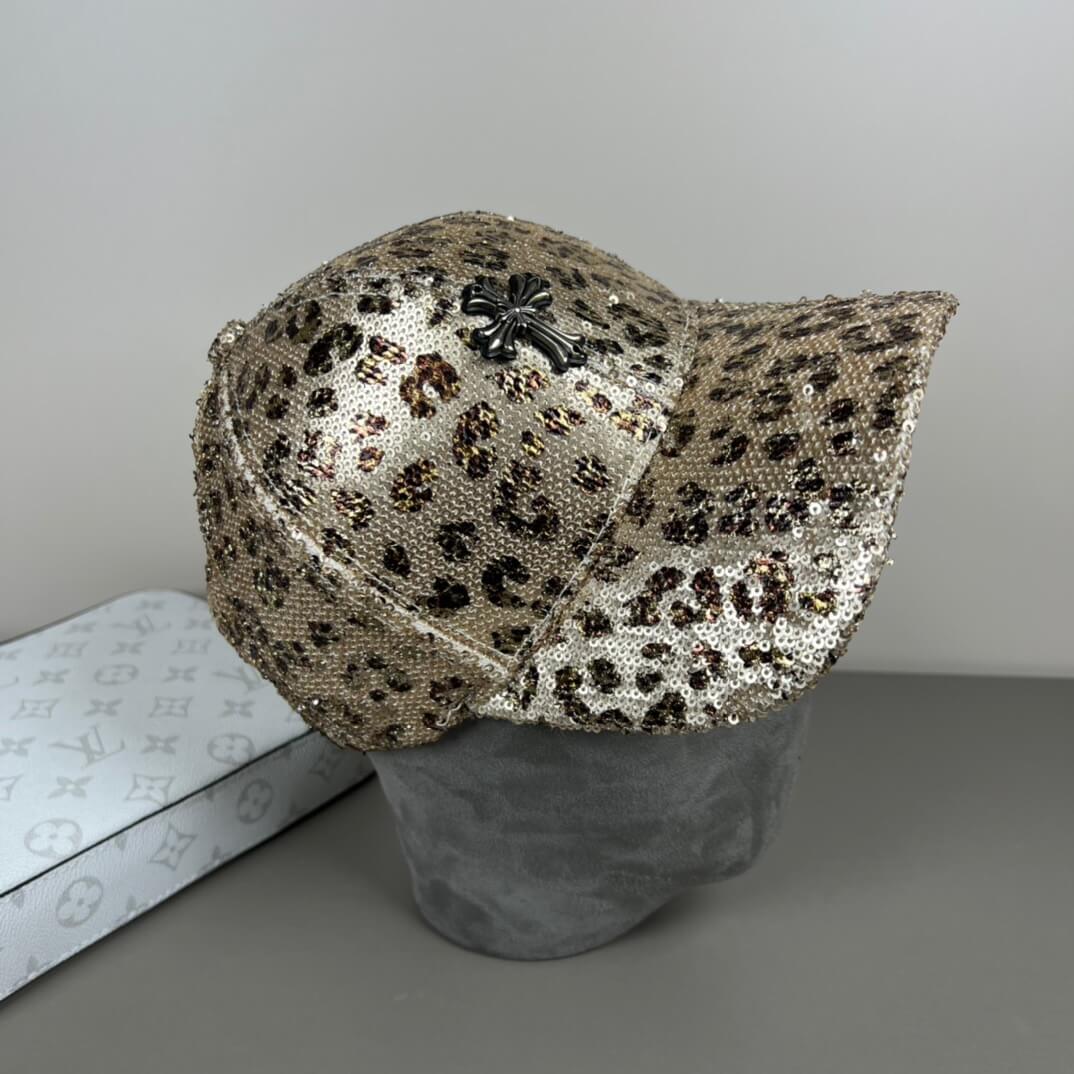Gorra de lentejuelas con estampado de leopardo de moda vanguardista
