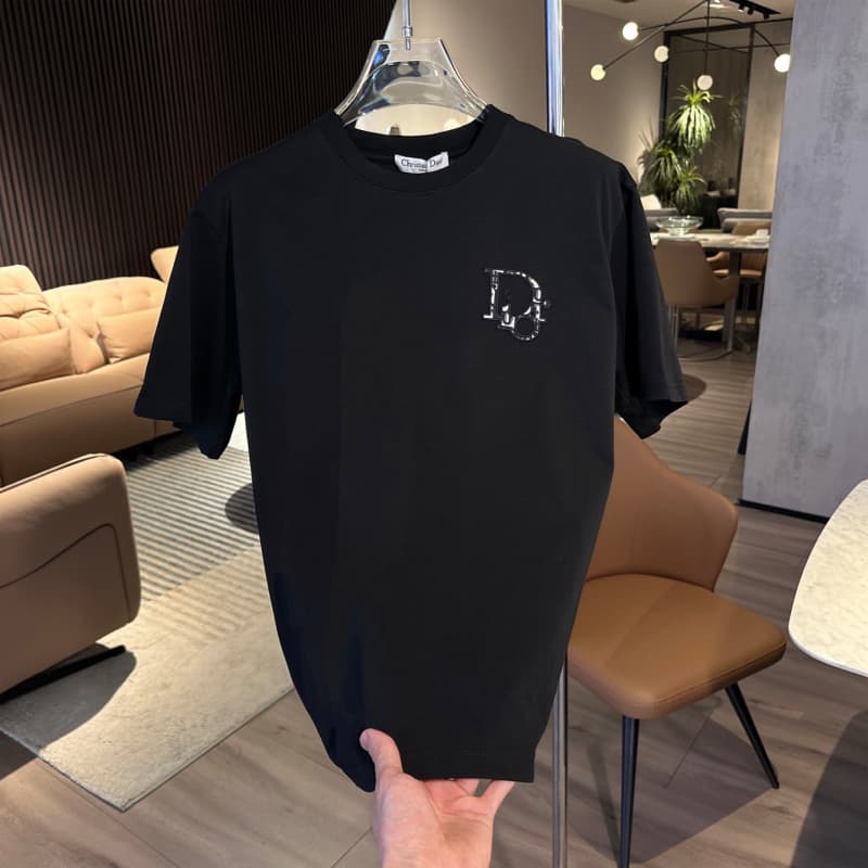 Nueva camiseta de abeja bordada y jacquard (2025)