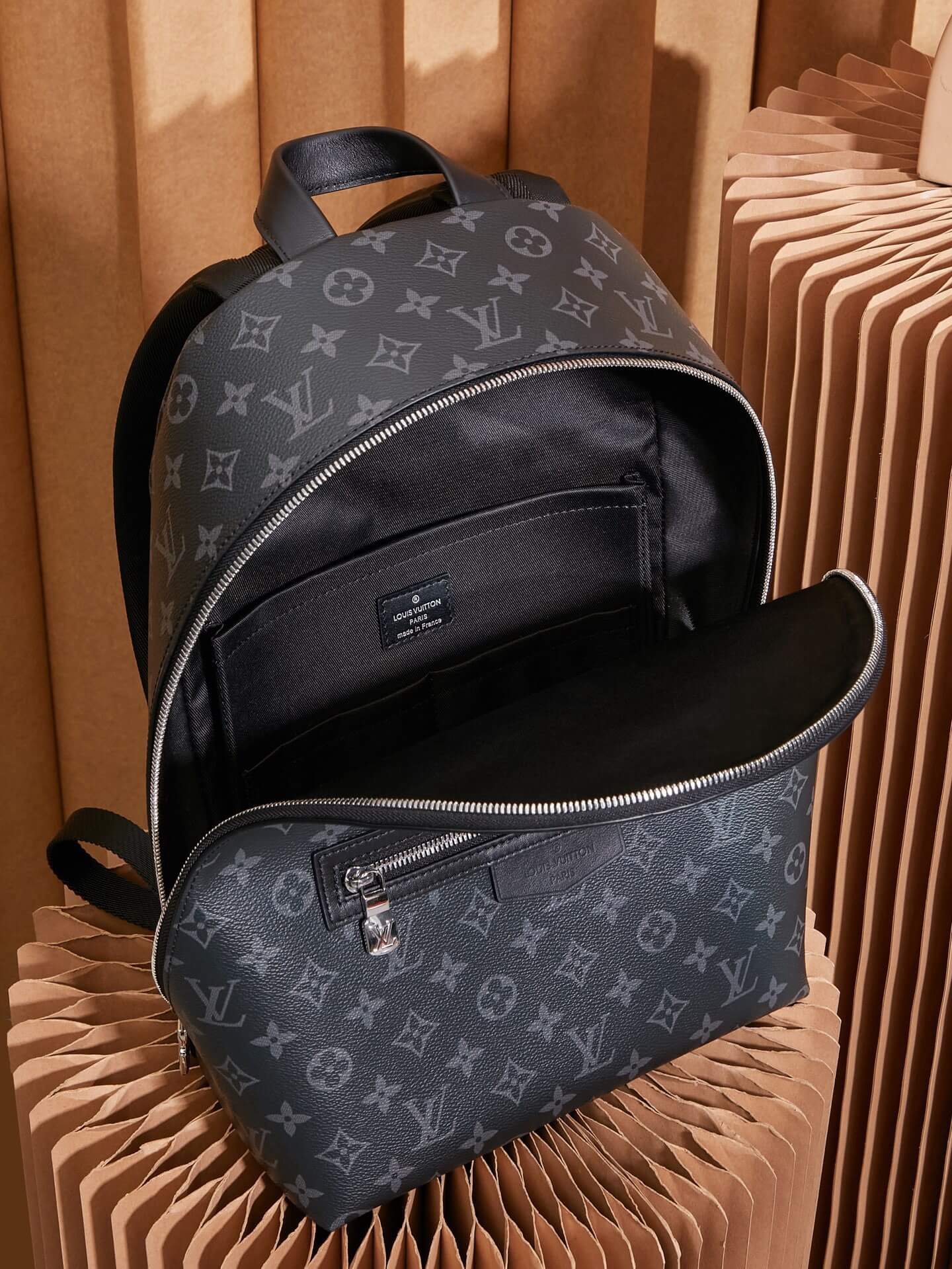 Metal Zipper Lightweight Backpack