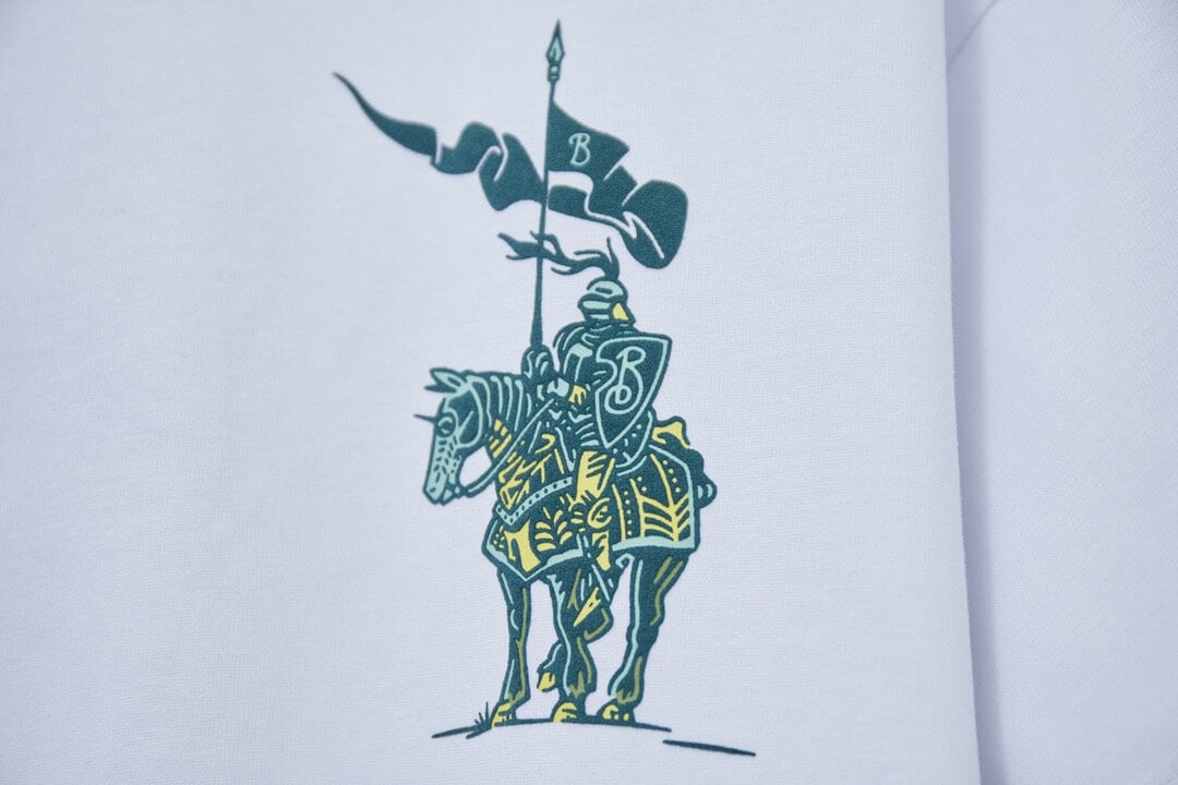 Camiseta con estampado de caballero