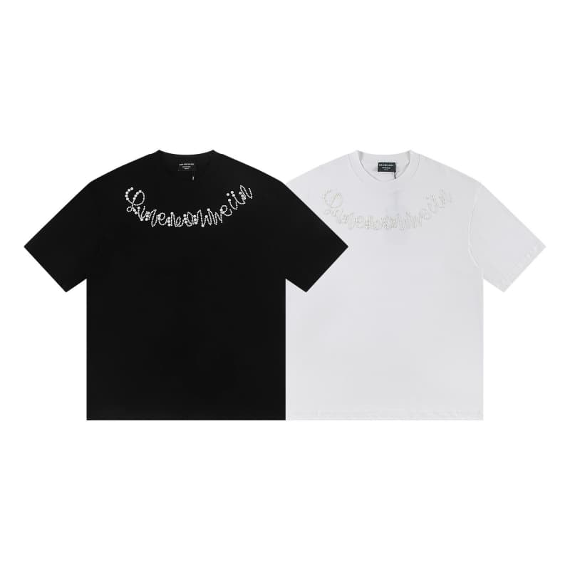 2025 Pearl Detail T-Shirt